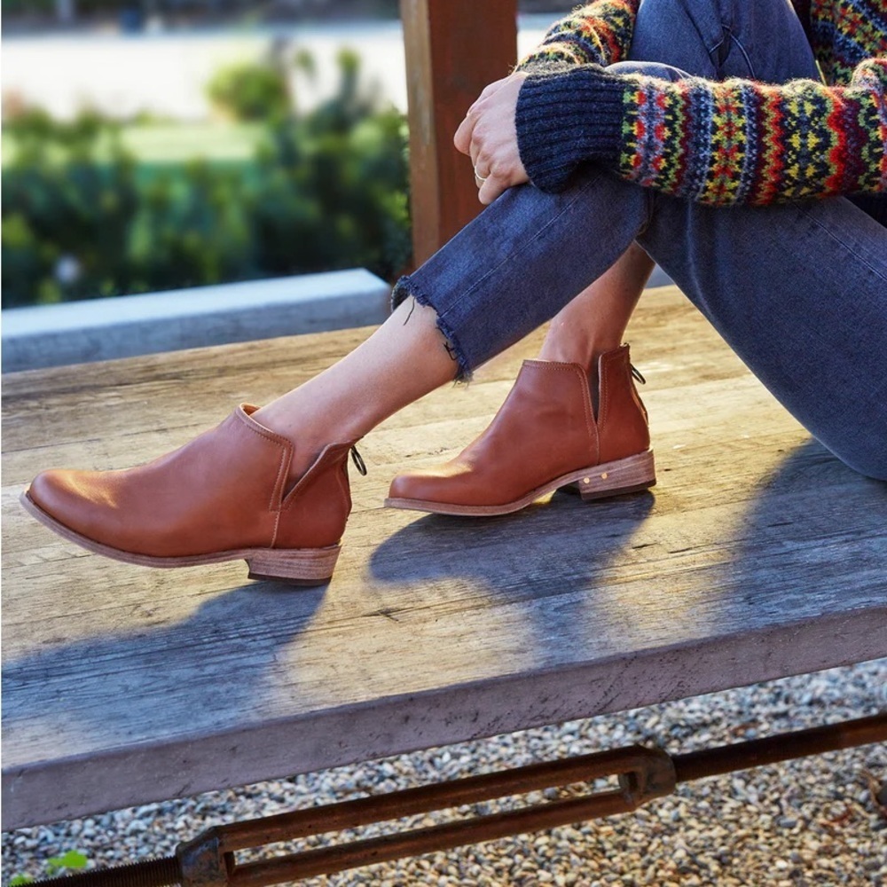 Beek Falcon Leather Ankle Bootie in Cognac Size 7